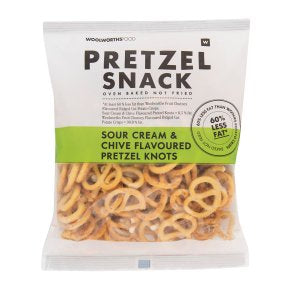 Sour Cream and Chives Flavoured Pretzel Knots Snack 150 g