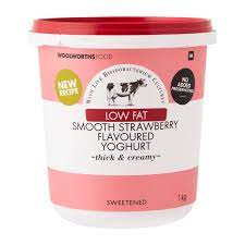 Low Fat Smooth Strawberry Flavoured Yoghurt 1Kg